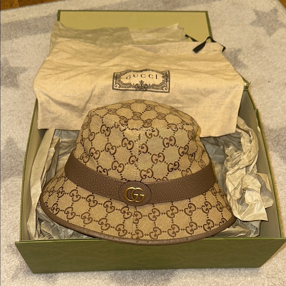 Gucci bucket hat
